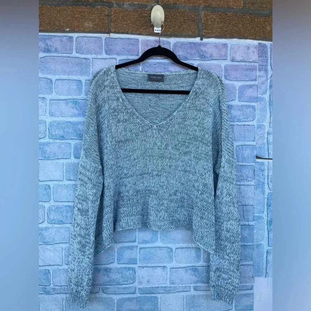 wooden ship v neck drop shoulder mint color sweater S/M